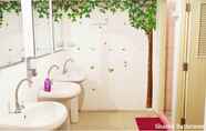 In-room Bathroom 6 1Sabai Hostel