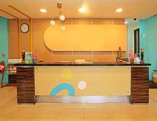 Lobby 2 Townhouse OAK Hotel Fiducia Serpong Tangerang