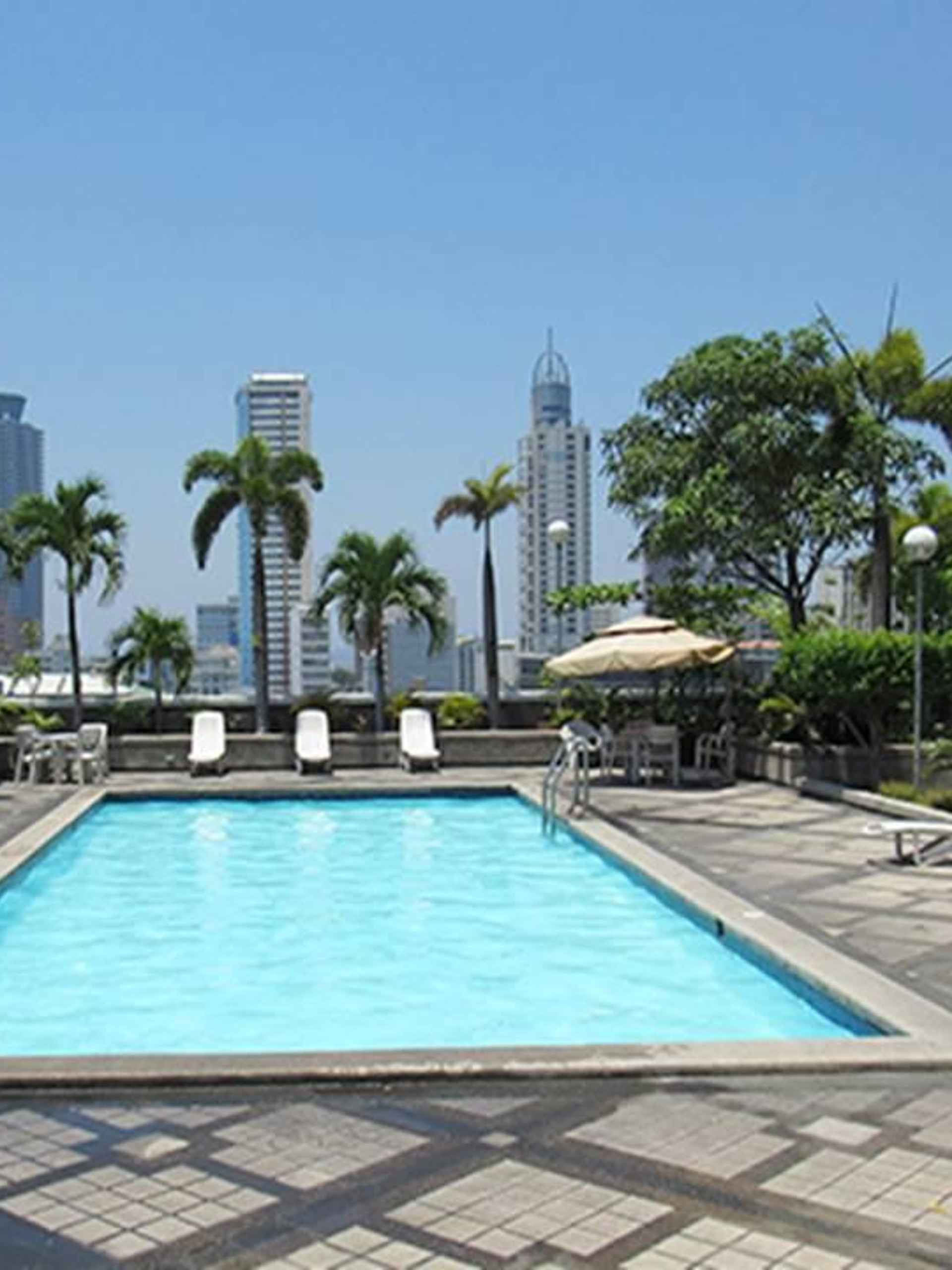 Swimming Pool The Pearl Manila Hotel