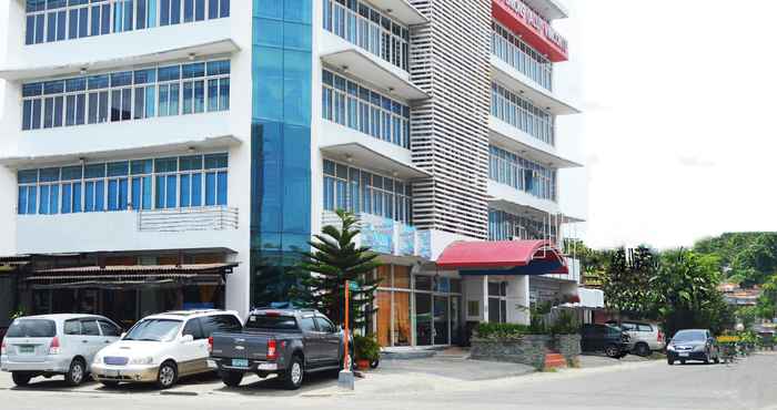 ภายนอกอาคาร ALU Hotel Davao