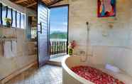In-room Bathroom 6 Hill Dance Bali American Hotel