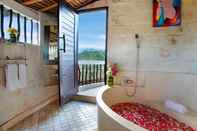 In-room Bathroom Hill Dance Bali American Hotel
