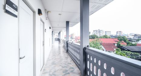 Lobby 2 The Battery Park Midtown Boutique