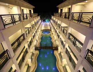 Bangunan 2 Golden Phoenix Hotel Boracay