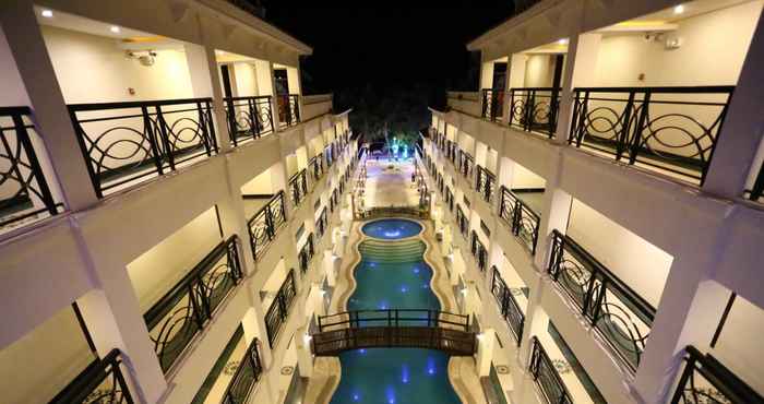 Exterior Golden Phoenix Hotel Boracay