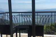 Kolam Renang Tagaytay Lake View Villa