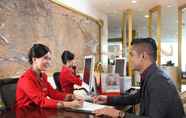 Lobi 6 Swiss-Belhotel Makassar