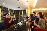 Quầy bar, cafe và phòng lounge Swiss-Belhotel Makassar