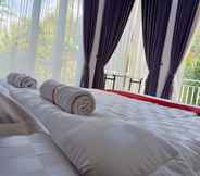 Kamar Tidur 3 Mahoni Homestay Jogja