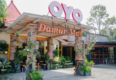 外観 2 OYO 563 Damar Mas Resort Lereng Kelud