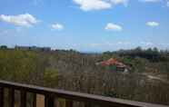 Nearby View and Attractions 7 HG Villa