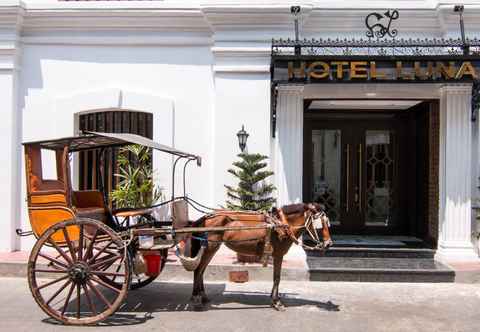 Bangunan Hotel Luna