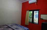 Kamar Tidur 6 Wanda Guesthouse