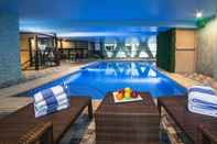 Swimming Pool Berjaya Makati Hotel (马卡蒂成功酒店)