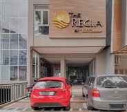 Exterior 4 Super OYO Capital O 90726 The Regia Cihampelas Hotel