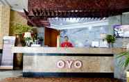 Lobby 5 OYO 805 Hotel Dyan Graha