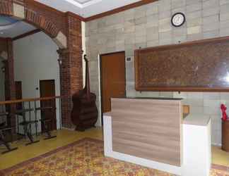 Lobi 2 Jacatra Homestay