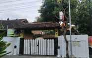 Bangunan 3 OYO 90763 Trisna Garden House