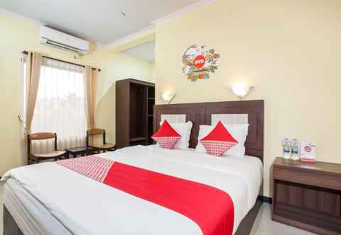 Kamar Tidur Capital O 887 Green Hill Hotel And Convention Center