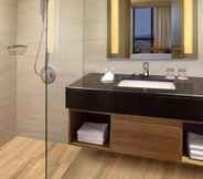 In-room Bathroom 3 BATIQA Hotel Lampung