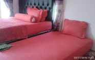 Bedroom 6 Dena Penginapan Pantai Carucok