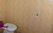 In-room Bathroom 5 Doria Homestay Pantai Carucok