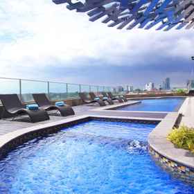 Acacia Hotel Manila 1, Hotel Cupang