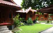 Bên ngoài 3 Tambora Homestay