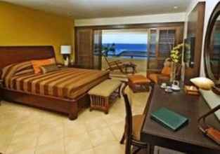 Kamar Tidur 4 Costabella Tropical Beach Hotel