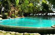 Swimming Pool 2 Pantai Kencana Hotel