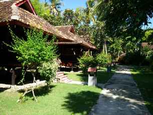 Pantai Kencana Hotel, THB 1,106.00