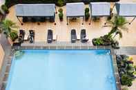 Swimming Pool Copacabana Apartment Hotel
