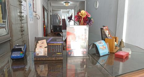 Lobi 2 Hotel Cristalit