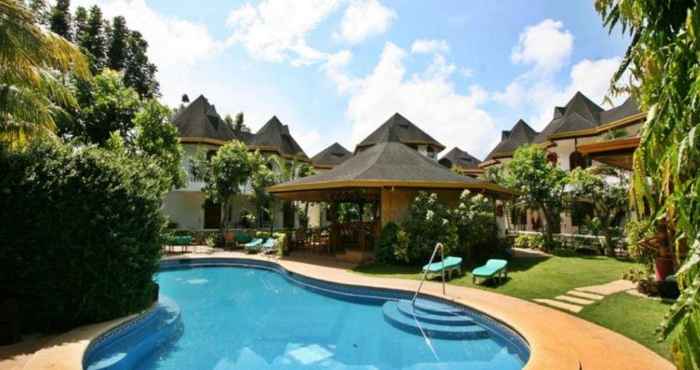 Kolam Renang Dolce Vita Hotel