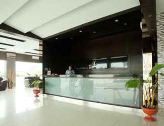 Lobi 2 Grand Madina Hotel Pekanbaru