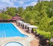 Swimming Pool 3 Montebello Villa Hotel