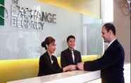 ล็อบบี้ 5 The Exchange Regency Residence Hotel Managed by HII