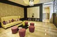 Lobby The Exchange Regency Residence Hotel Managed by HII