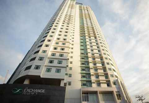 Exterior The Exchange Regency Residence Hotel Managed by HII