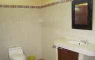 Toilet Kamar 4 Sunset Ayu Bungalow