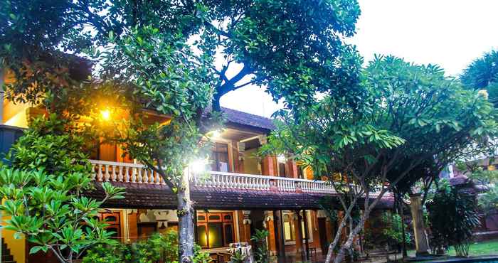 Swimming Pool Budhi Kuta Beach Inn