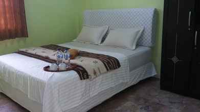 Kamar Tidur 4 Rihan Hotel