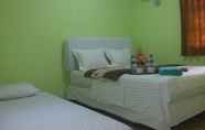 Kamar Tidur 2 Rihan Hotel