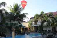 Kolam Renang Prince Hotel