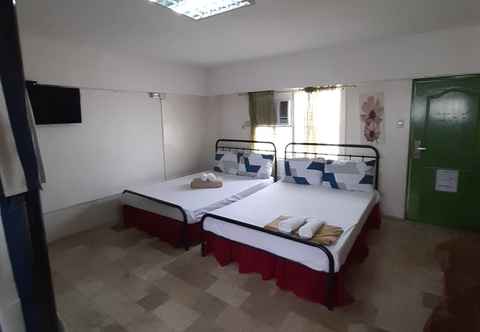 Bedroom BCD 58 Ohana Hostel