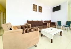 Sảnh chờ 2 OYO 275 Senyum Inn