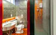 Toilet Kamar 3 Gallery Lake View