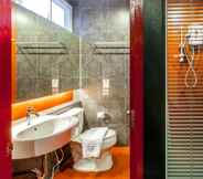 Toilet Kamar 3 Gallery Lake View