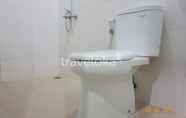Toilet Kamar 5 Beautiful Room Near Slipi & Tomang for Female (CMR)