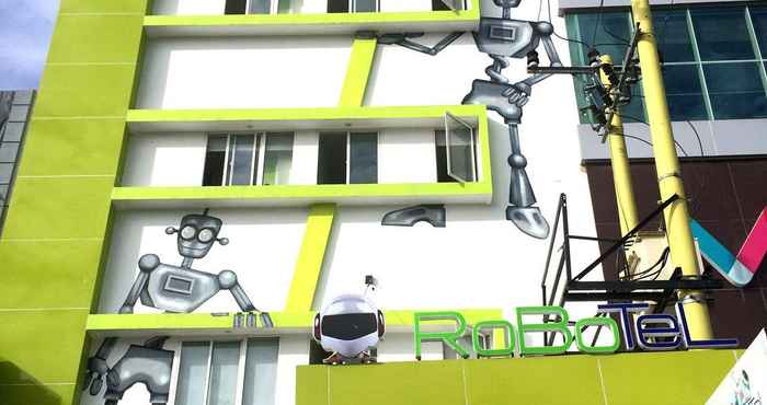 Exterior Robotel Makassar